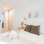 Radiant 1Br Apt In Prime Las Condes Location